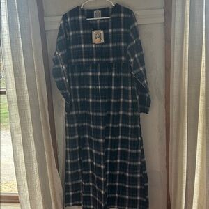 Plaid Long Sleeve Night Gown.